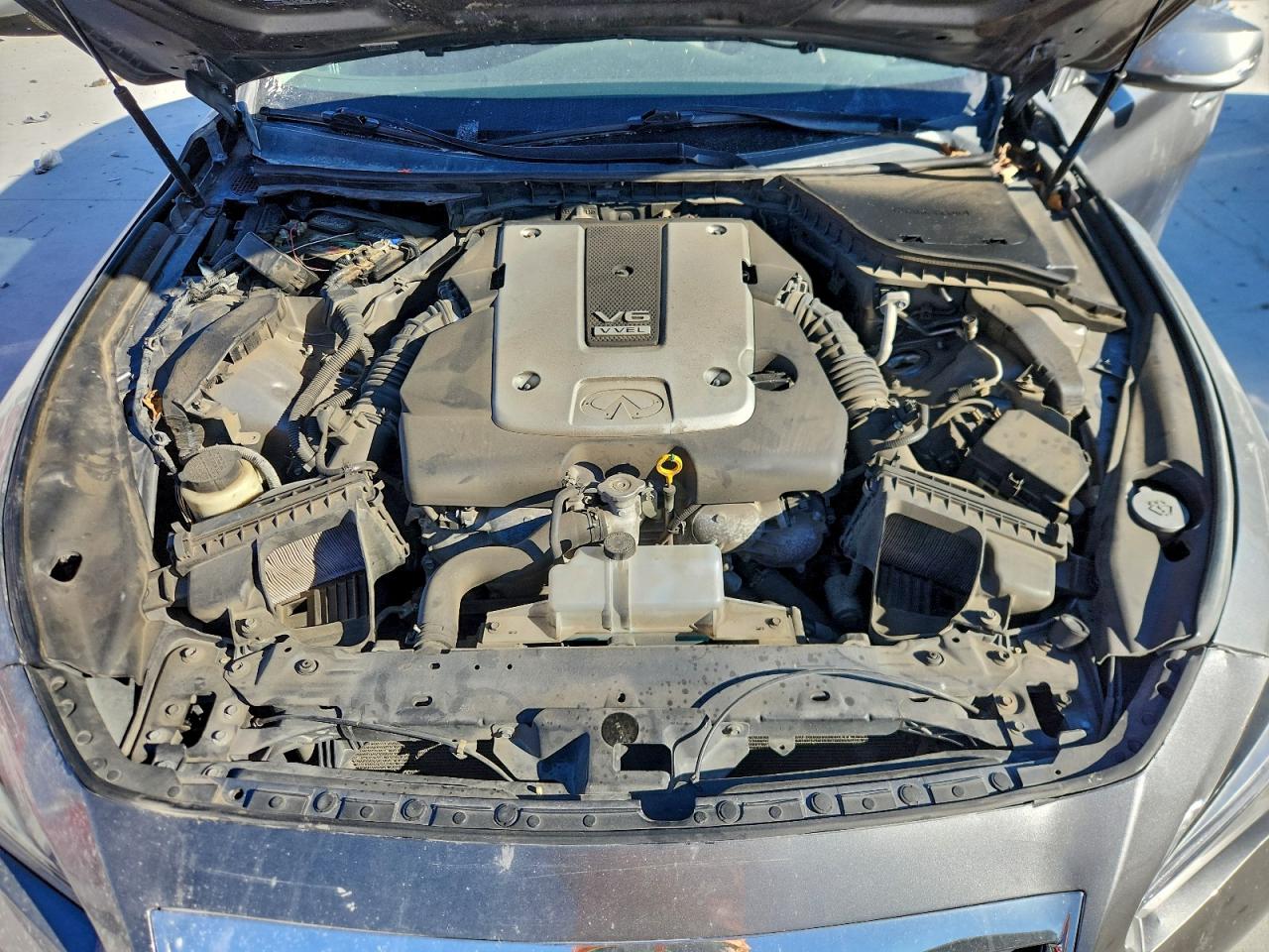 INFINITI Q50 Base