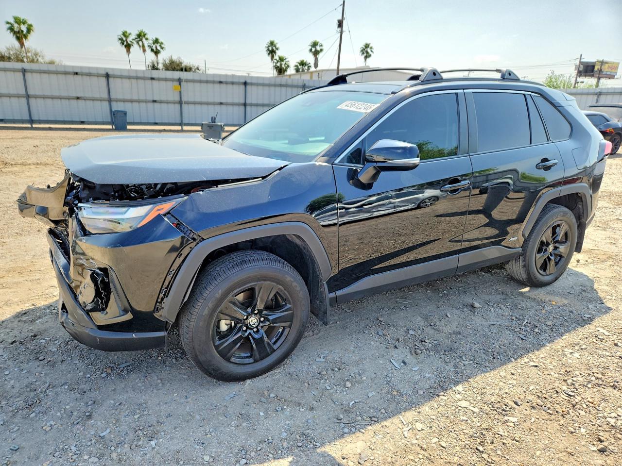 Salvage Toyota RAV4 Image
