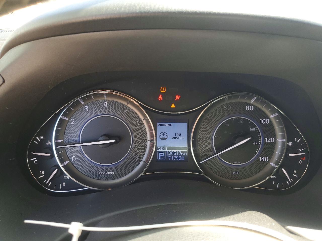 INFINITI Qx Base