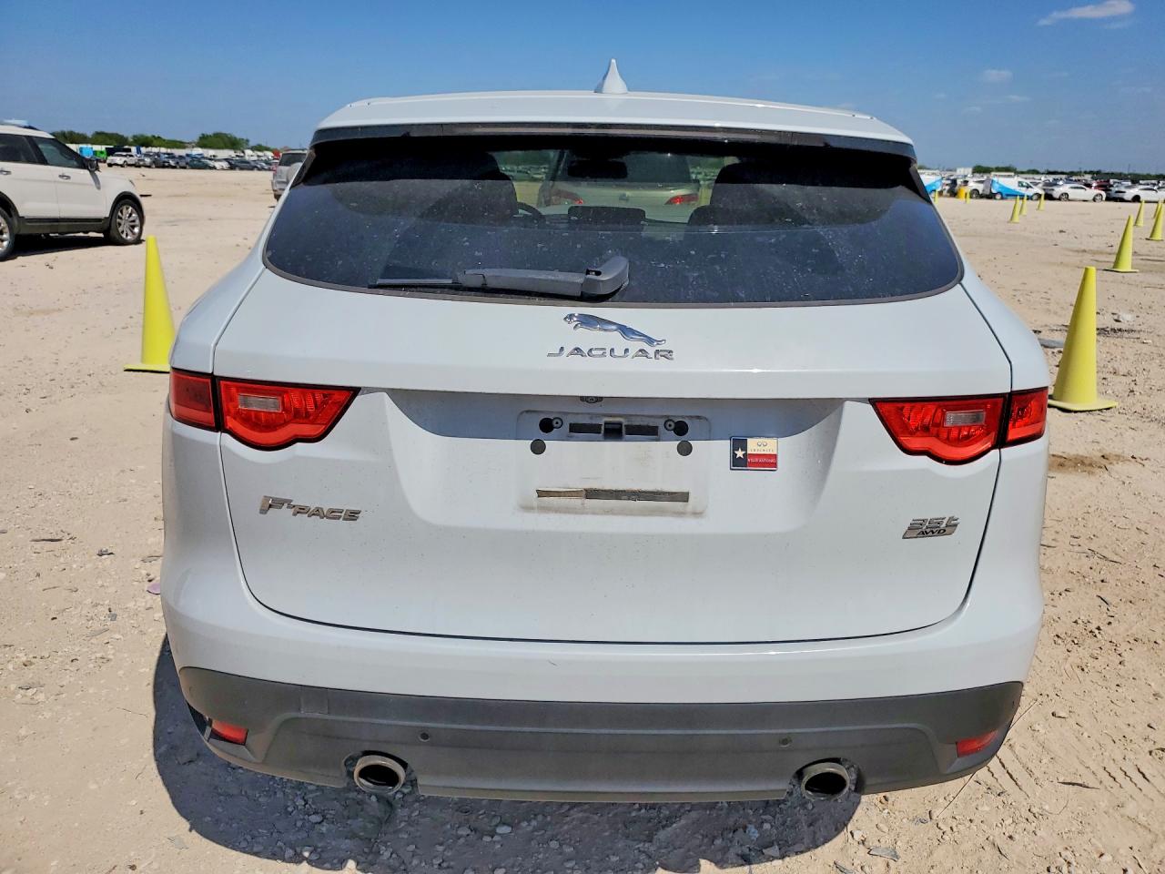 Jaguar F-PACE R - Sport
