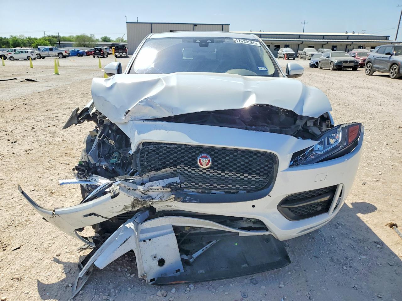Jaguar F-PACE R - Sport