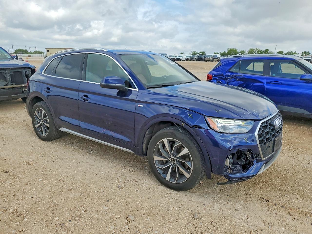 Audi Q5 Premium Plus 45
