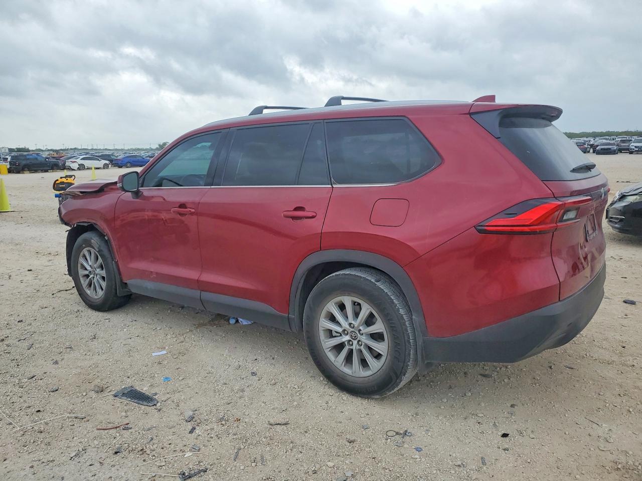 Toyota Grand Highlander Xle