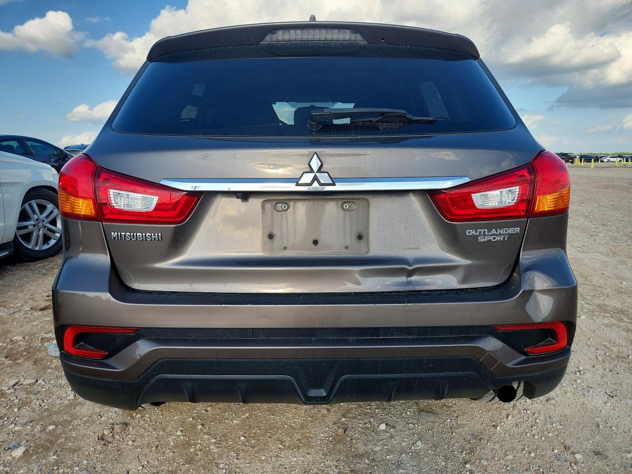 Mitsubishi Outlander Es