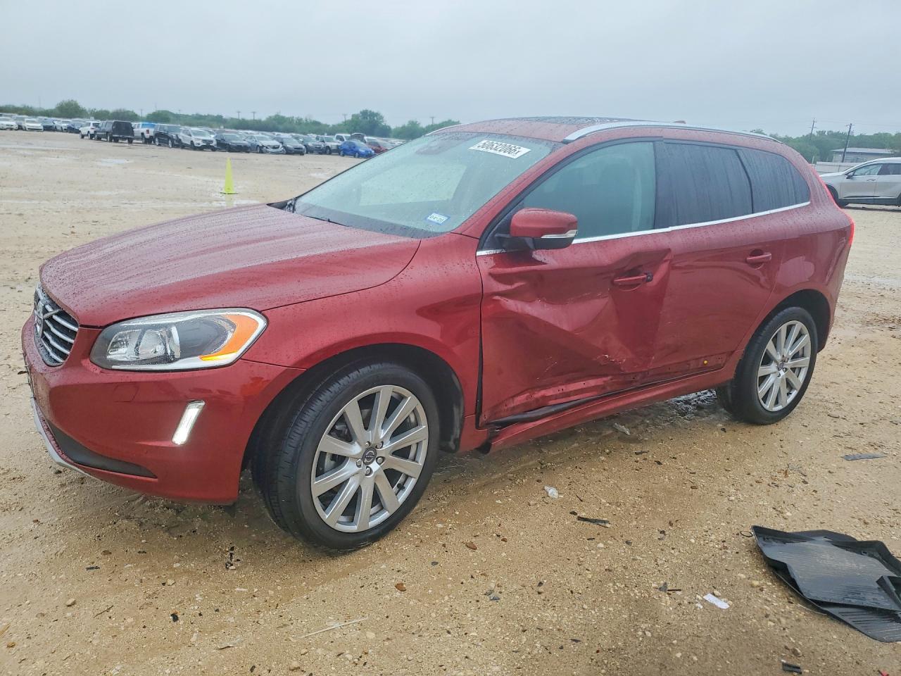 Salvage Volvo XC60 Image