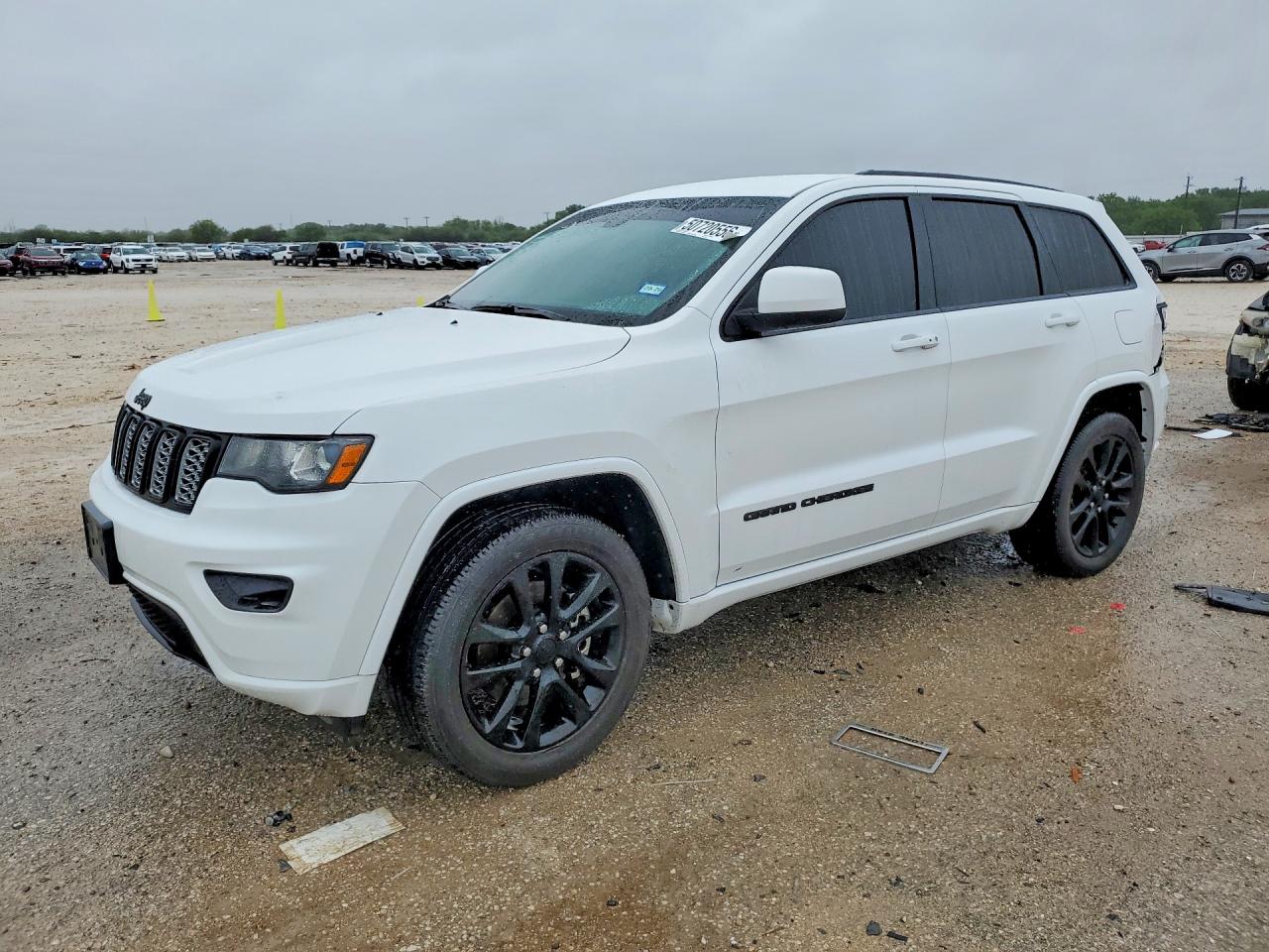 Salvage Jeep Grand Cherokee Image