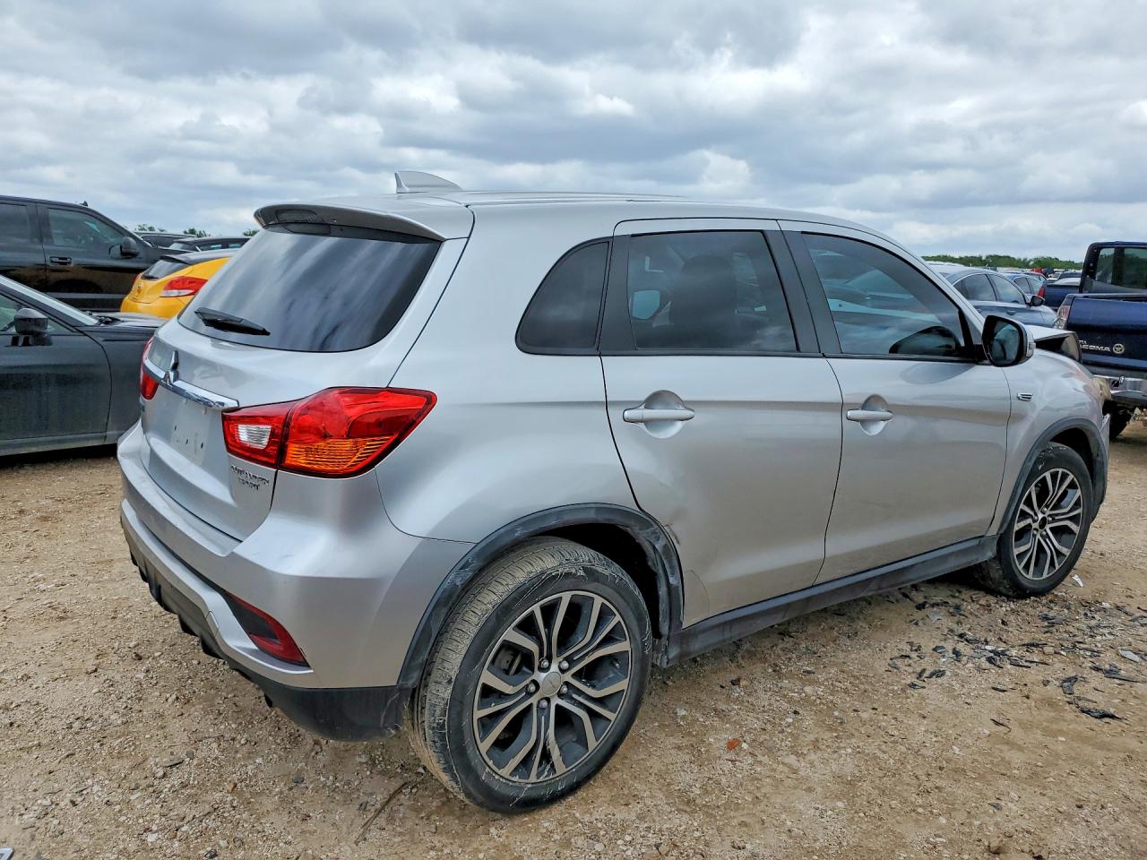Mitsubishi Outlander Es