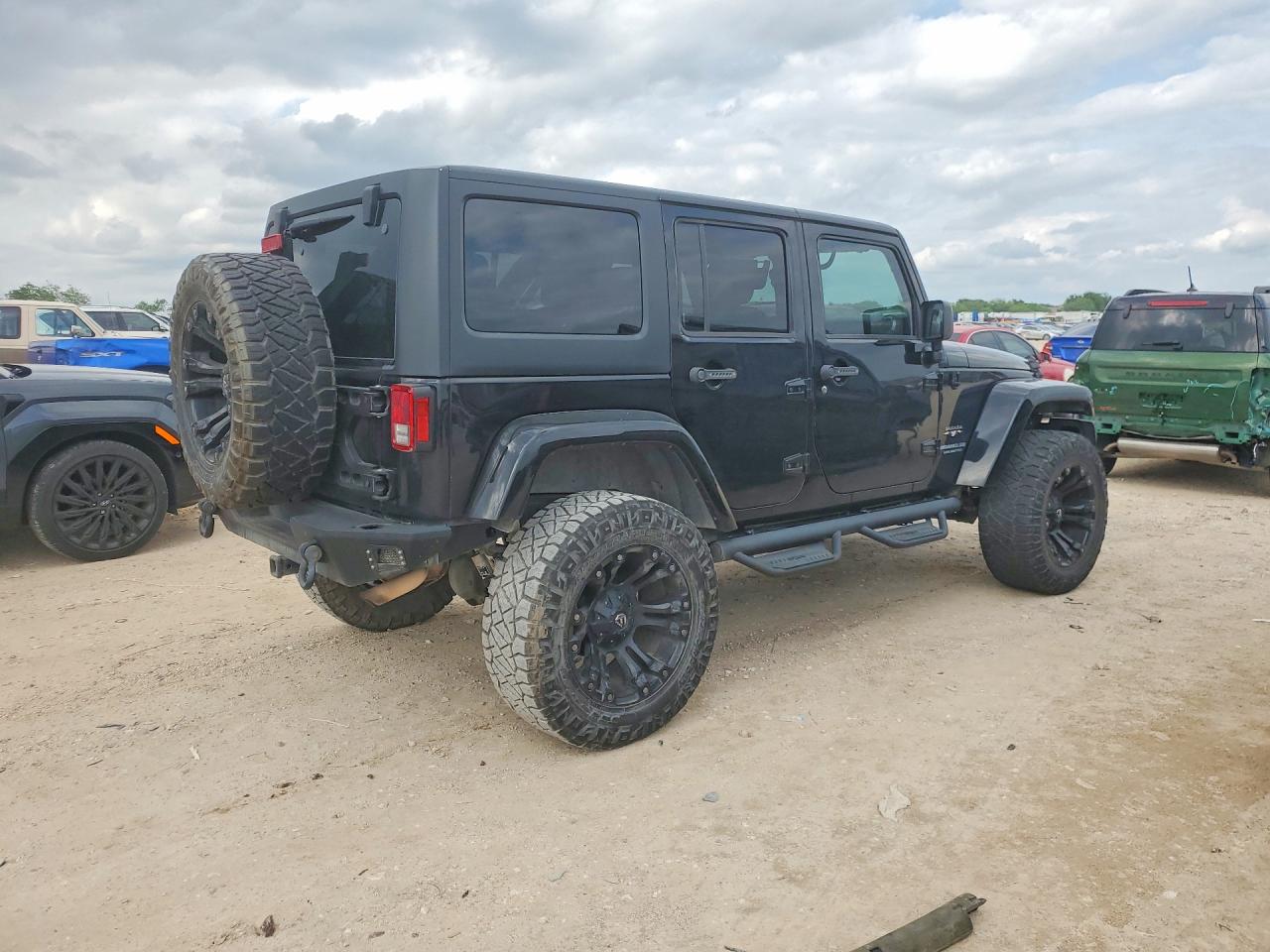 Jeep Wrangler Sahara
