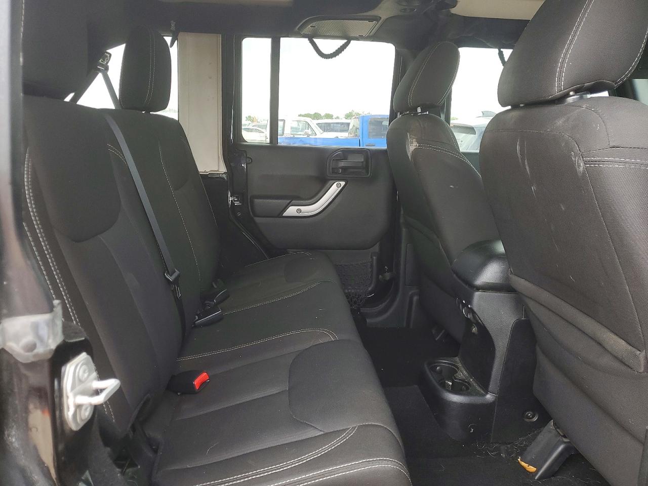 Jeep Wrangler Sahara