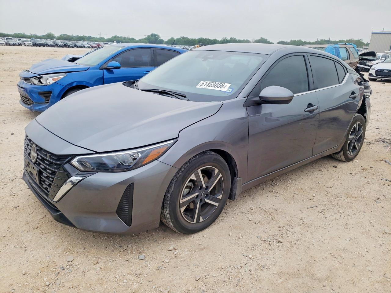 Salvage Nissan Sentra Image