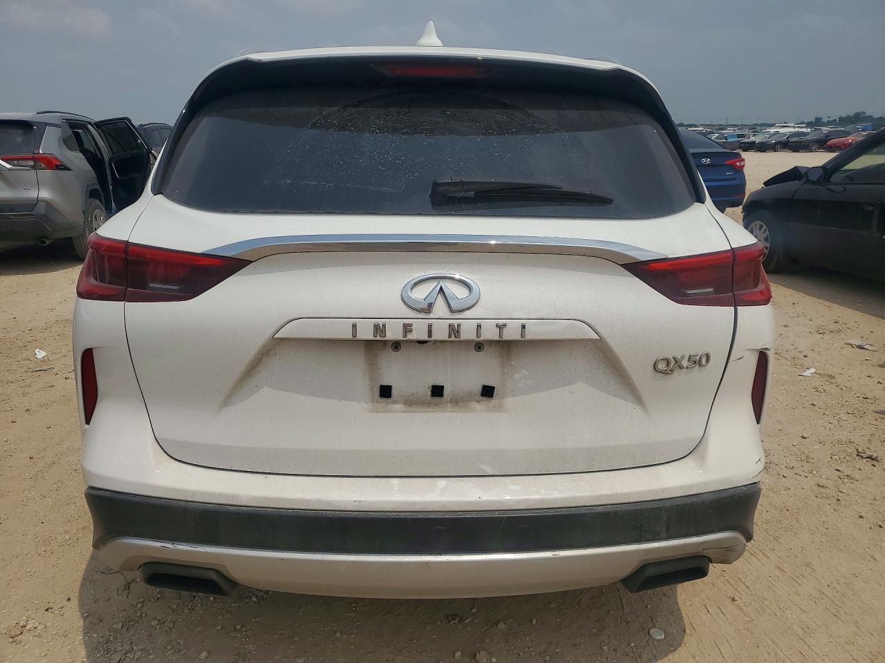 INFINITI Qx Luxe
