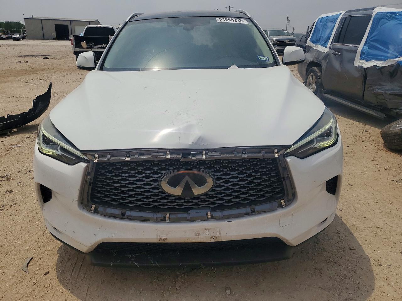 INFINITI Qx Luxe