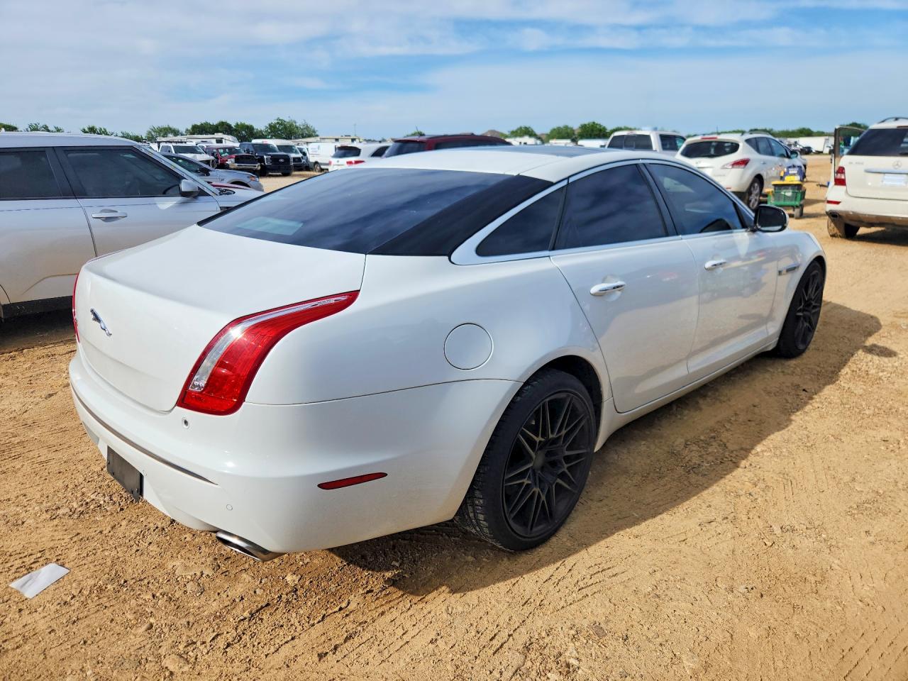 Jaguar XJ
