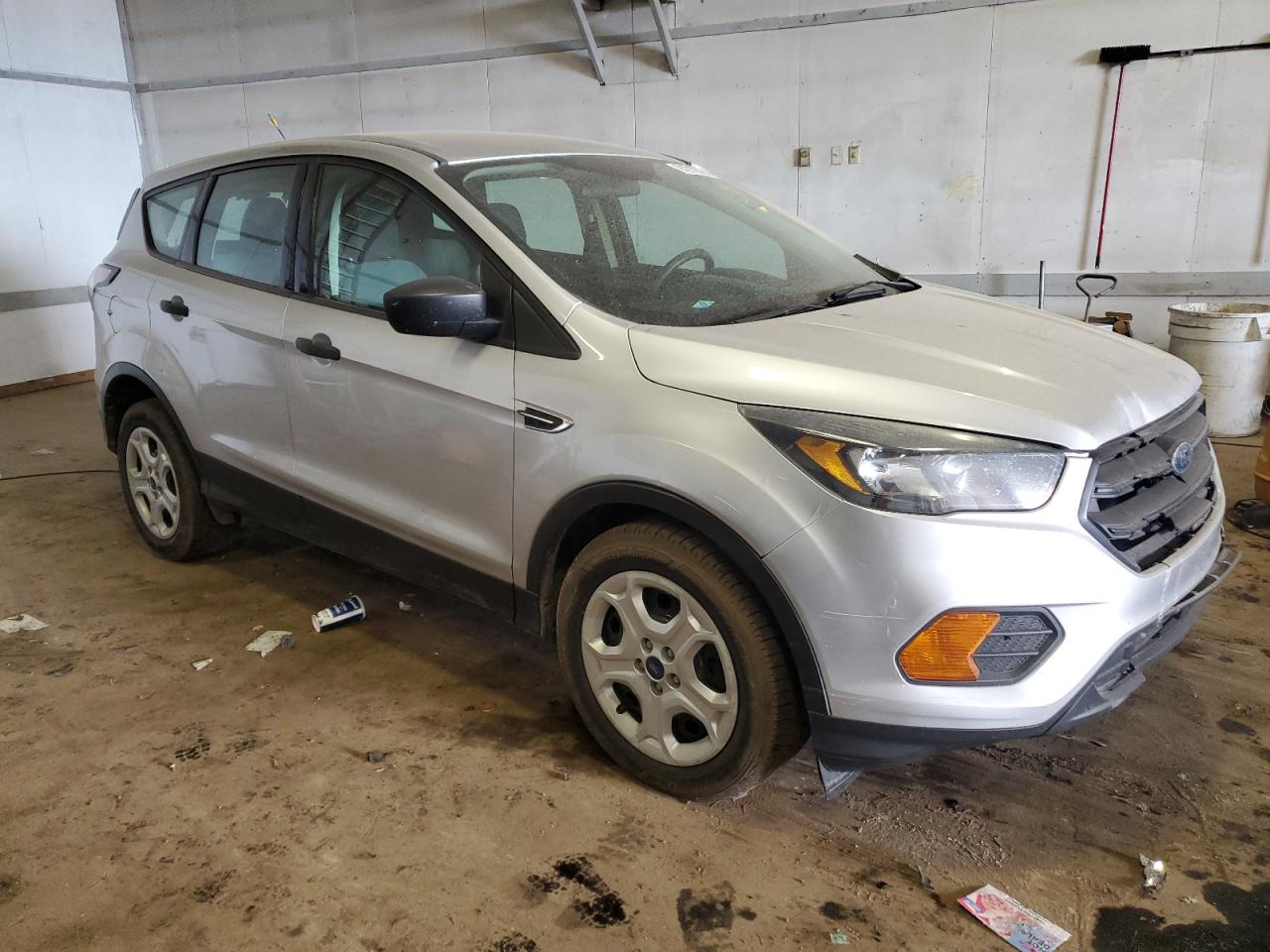 Ford Escape S