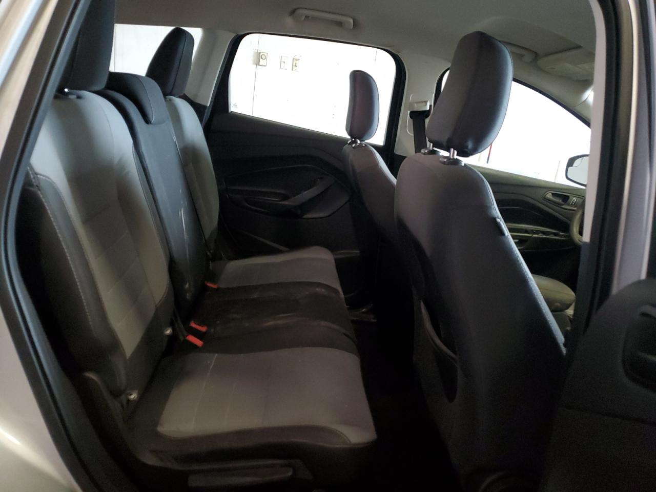 Ford Escape S
