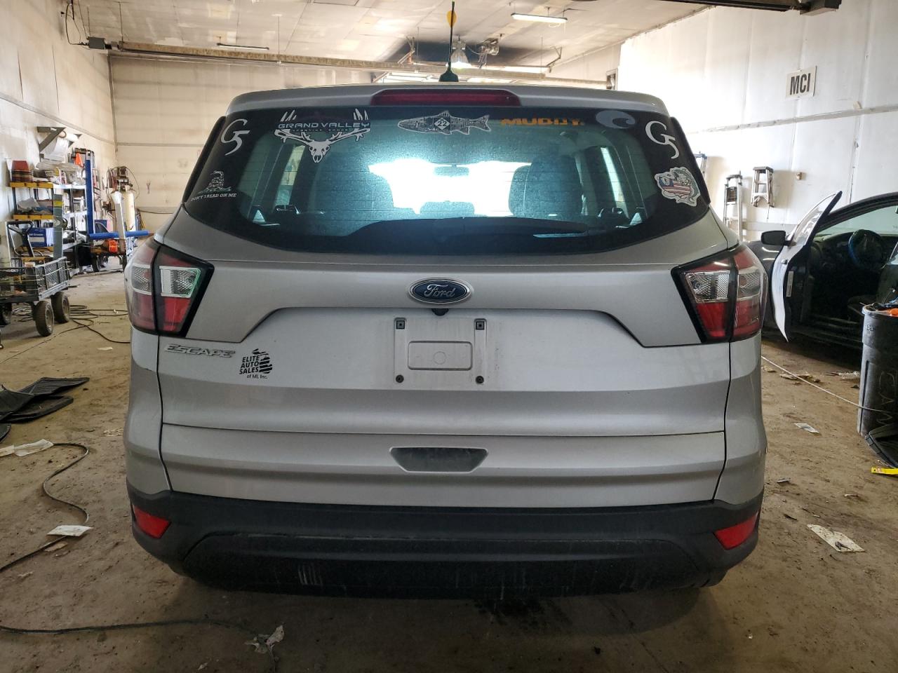 Ford Escape S