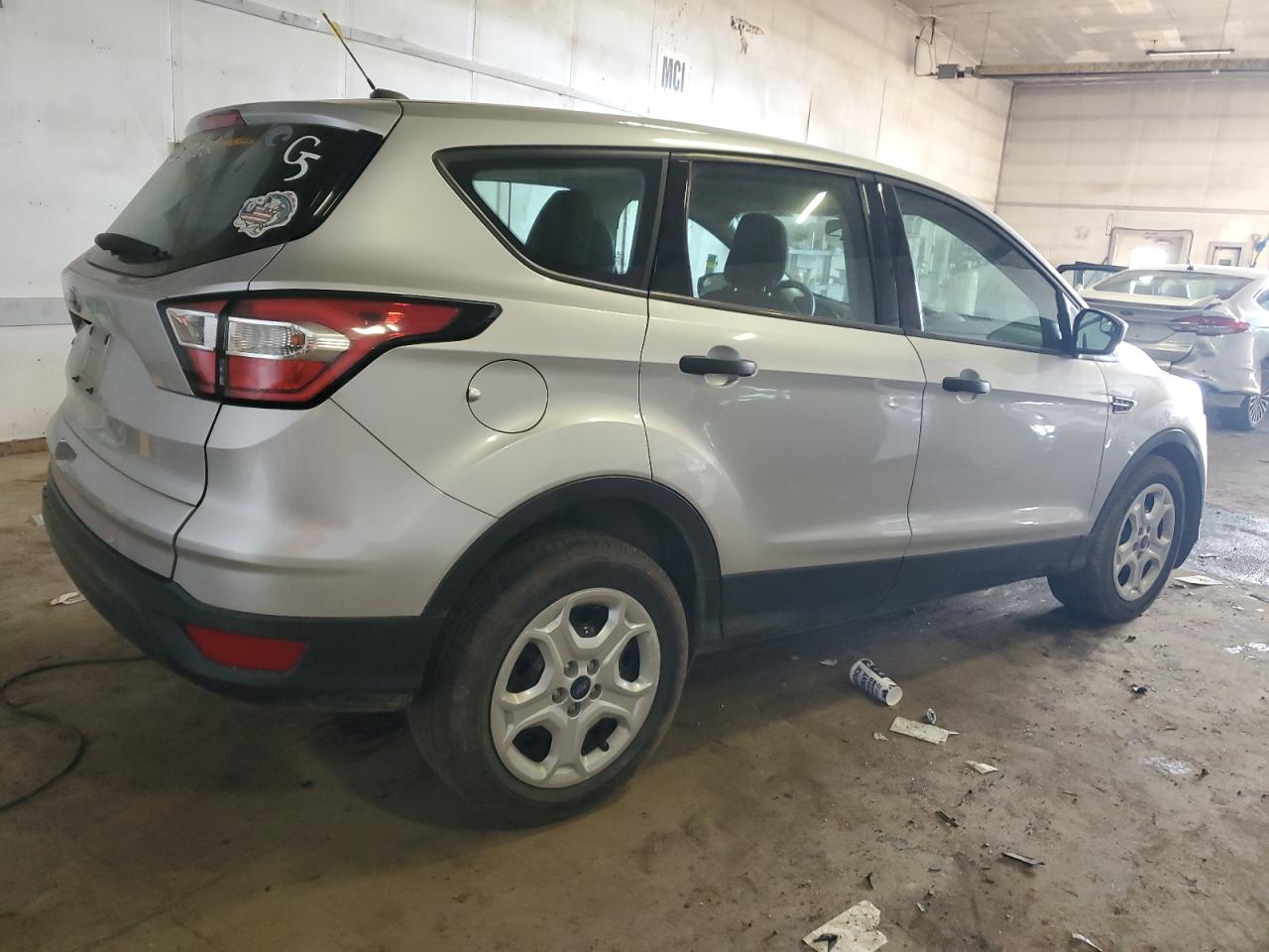 Ford Escape S