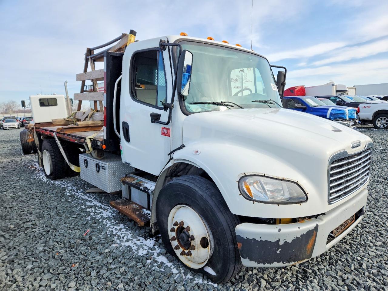 Salvage Freightliner M2 Image