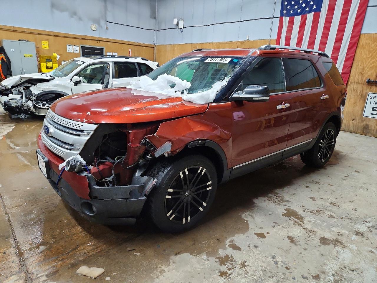 Salvage Ford Explorer Image