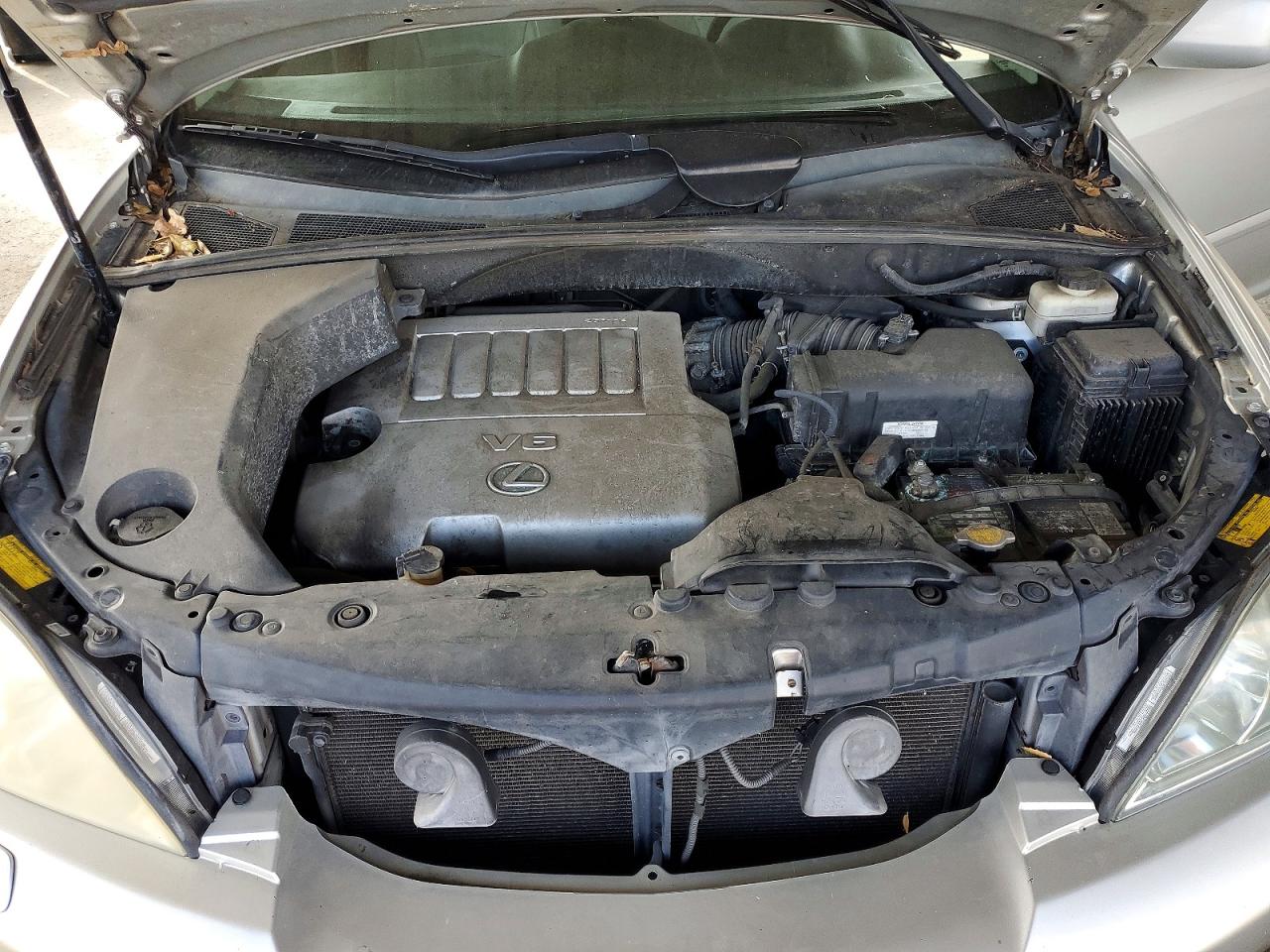 Lexus RX Base
