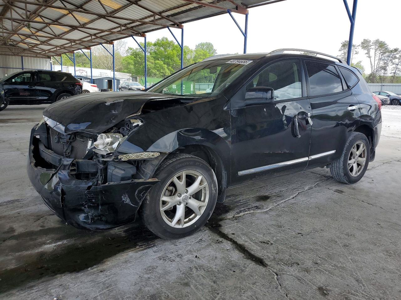 Salvage Nissan Rogue Image