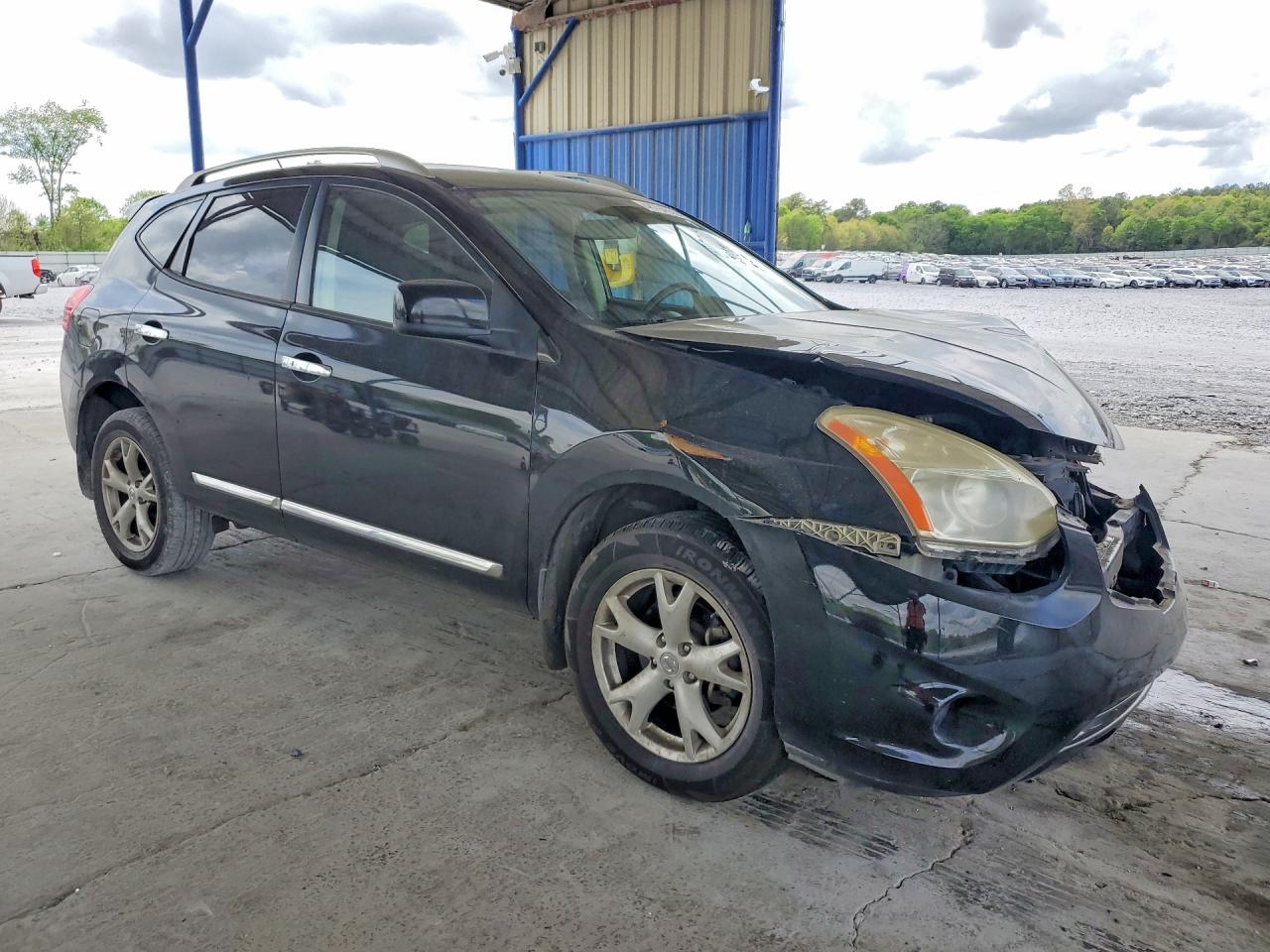 Nissan Rogue S