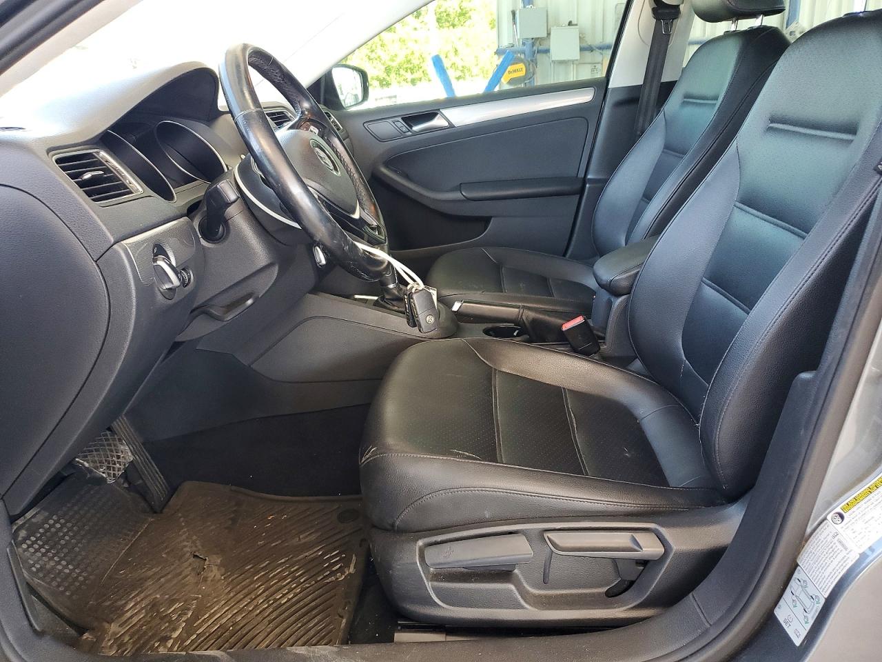 Volkswagen Jetta Se