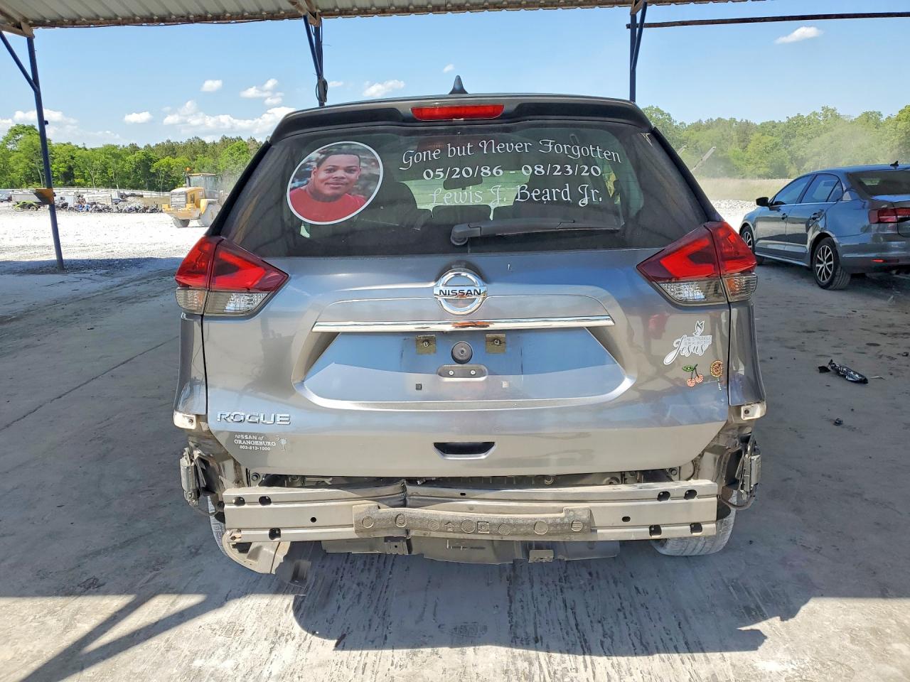 Nissan Rogue S