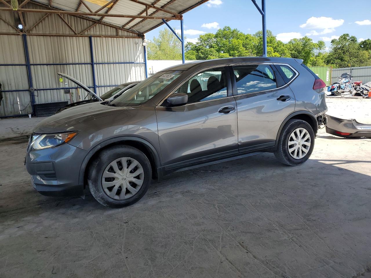 Salvage Nissan Rogue Image