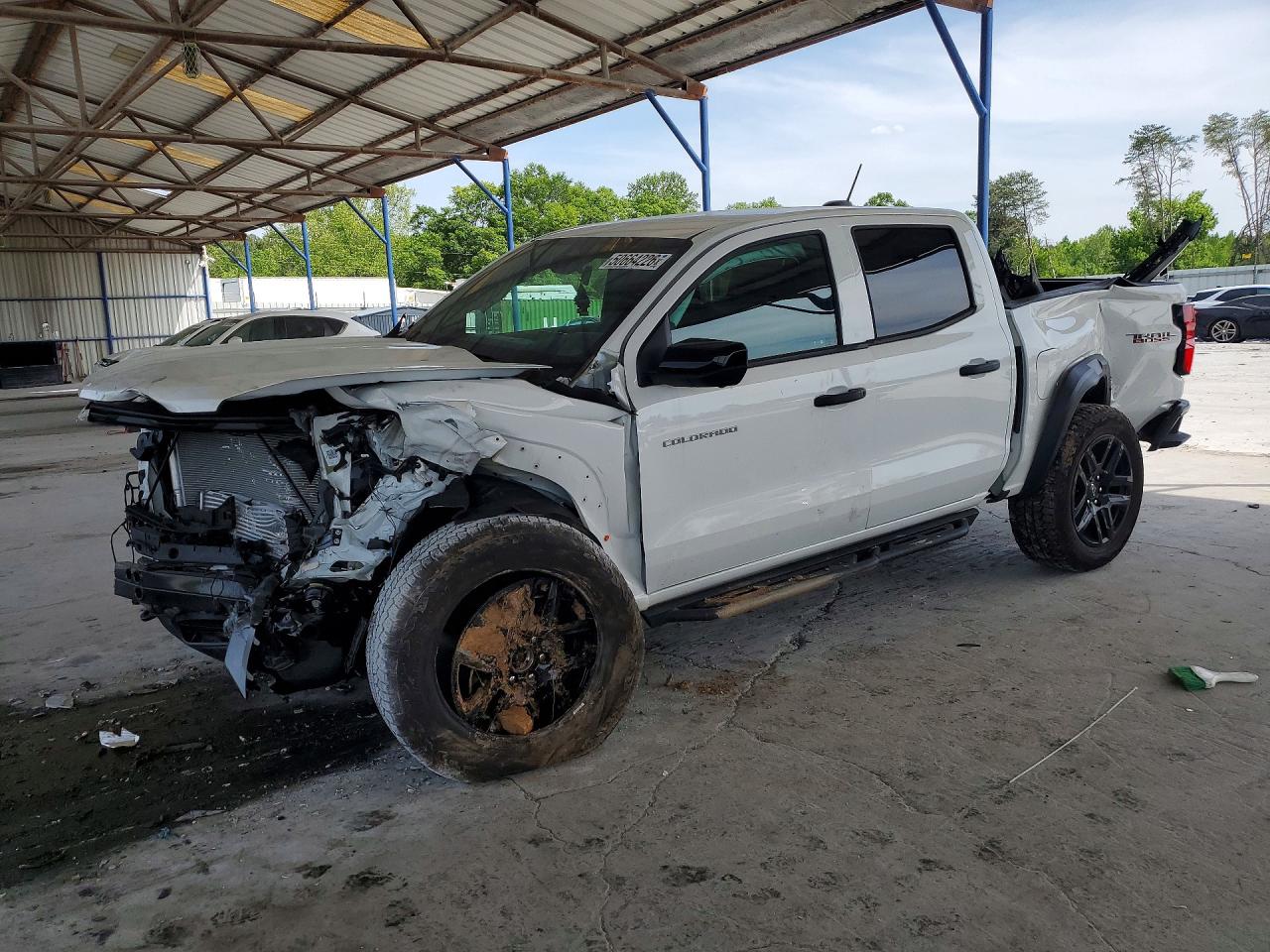 Salvage Chevrolet Colorado Image