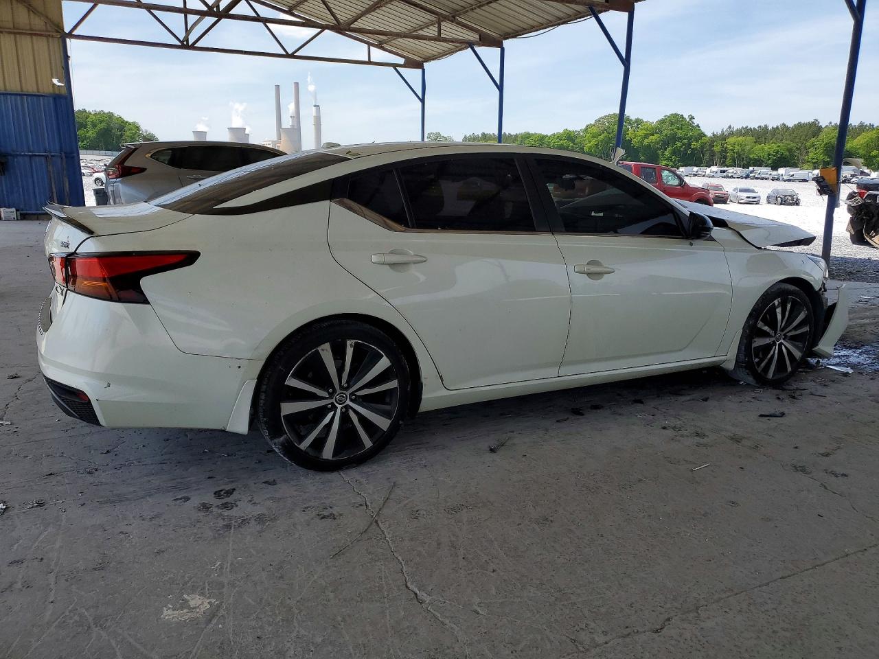 Nissan Altima Sr