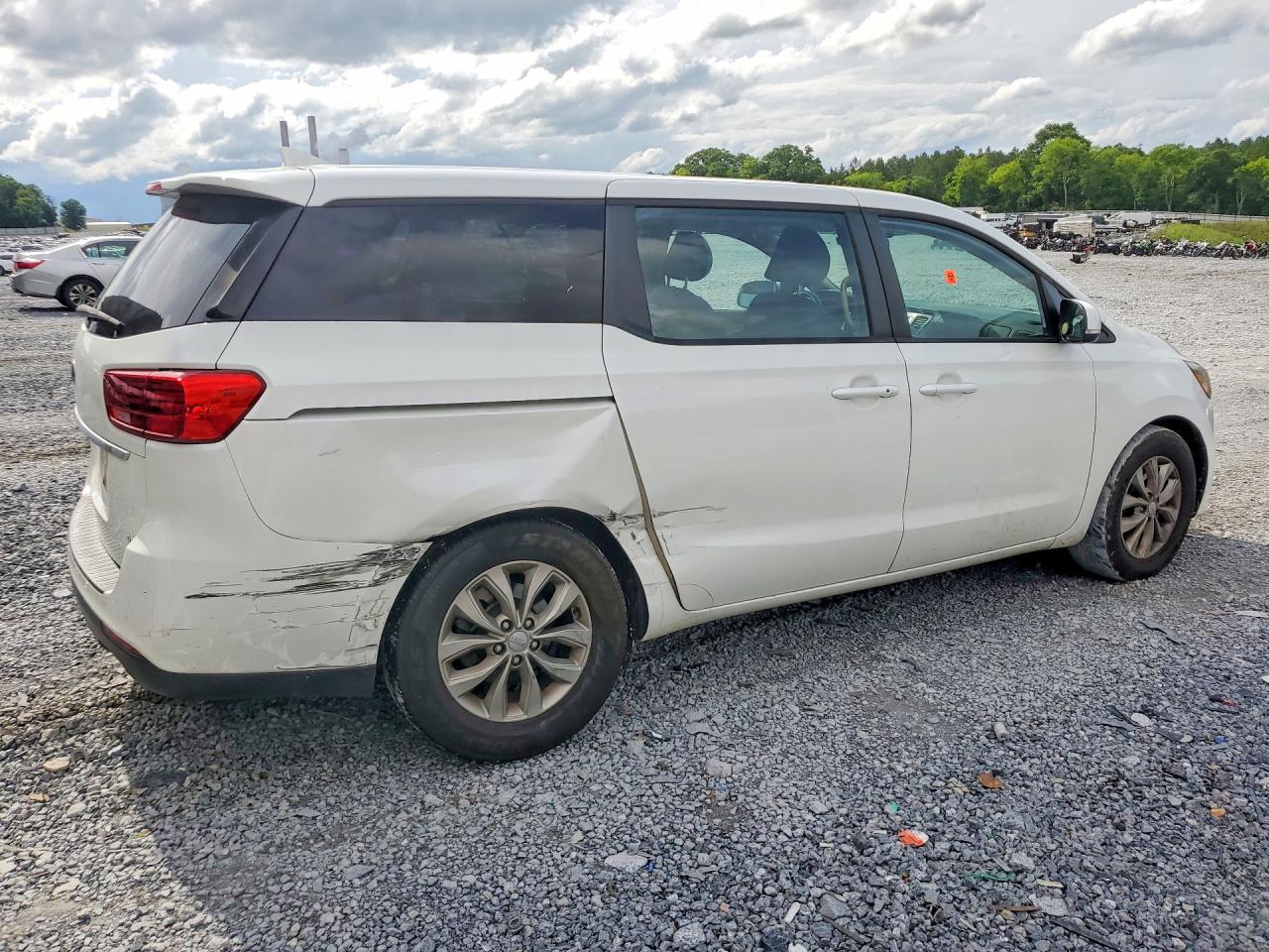 Kia Sedona Lx