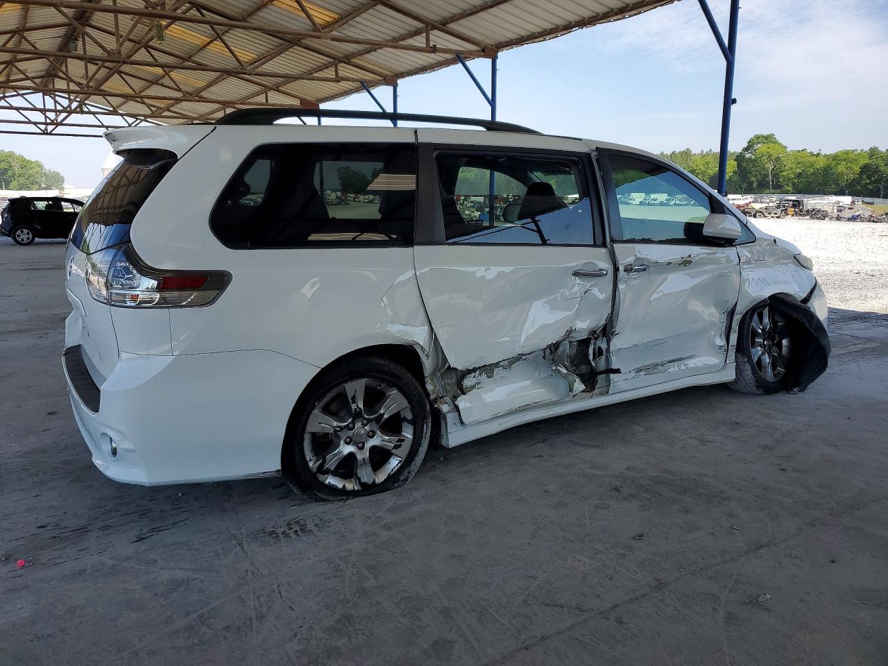 Toyota Sienna Sport