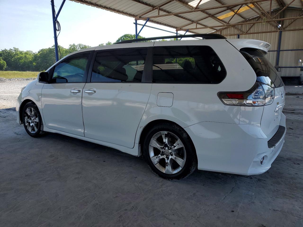 Toyota Sienna Sport