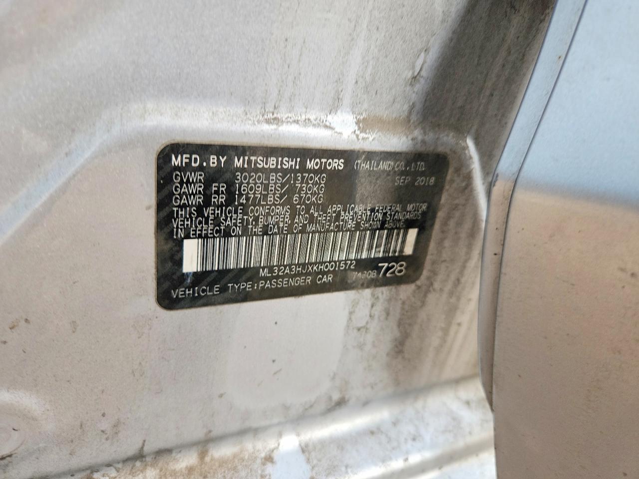 Mitsubishi Mirage Es