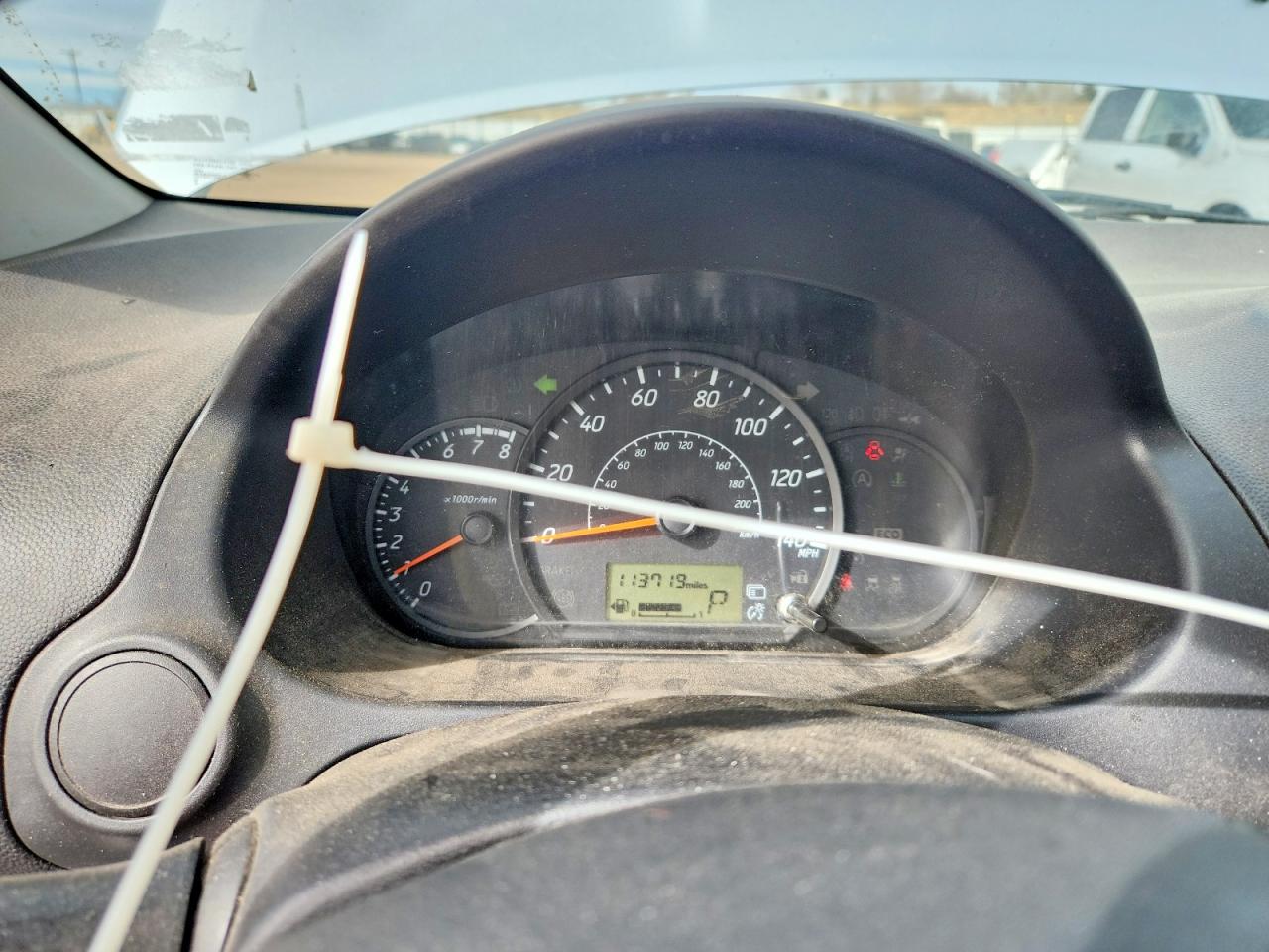 Mitsubishi Mirage Es