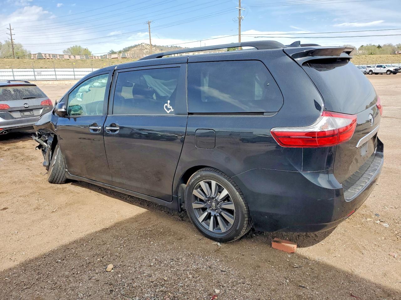 Toyota Sienna Limited Premium 7-passenger