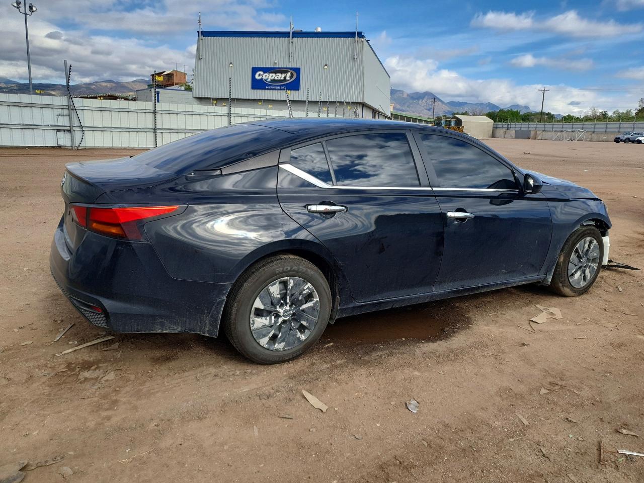 Nissan Altima S