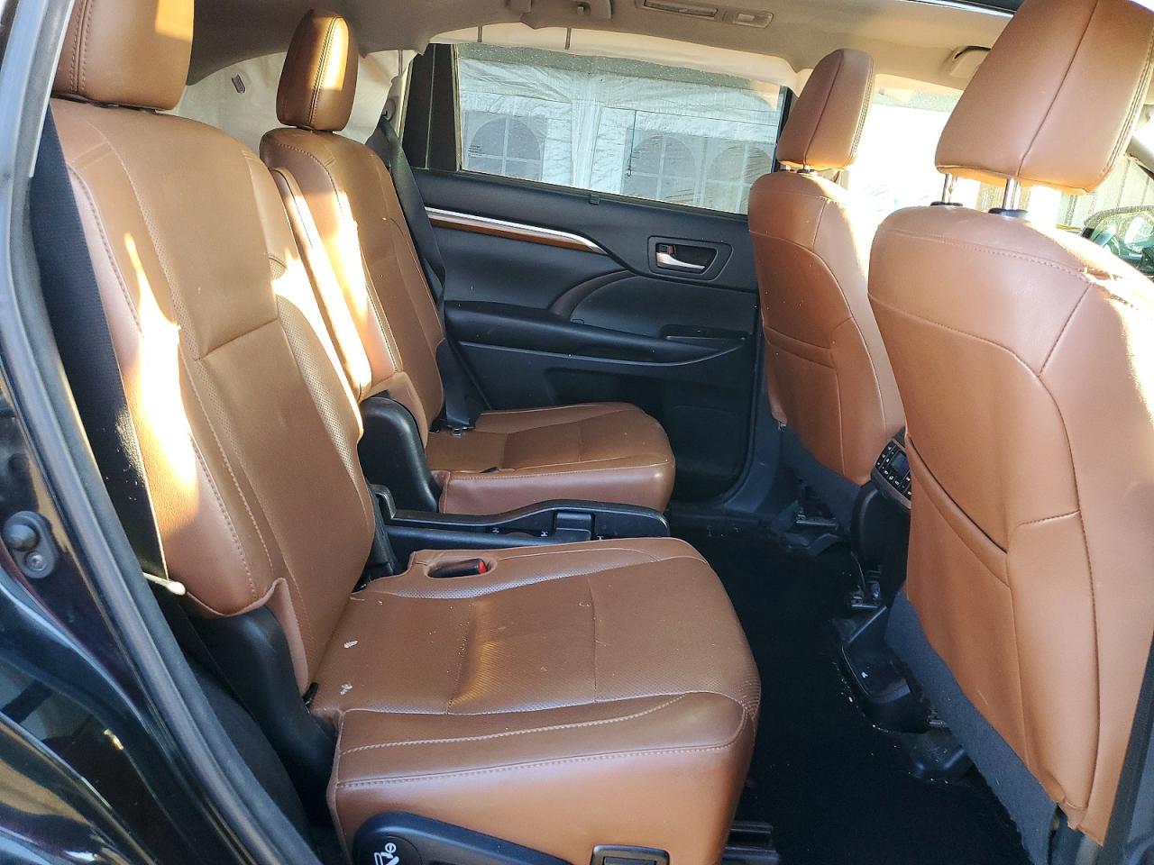 Toyota Highlander Limited Platinum