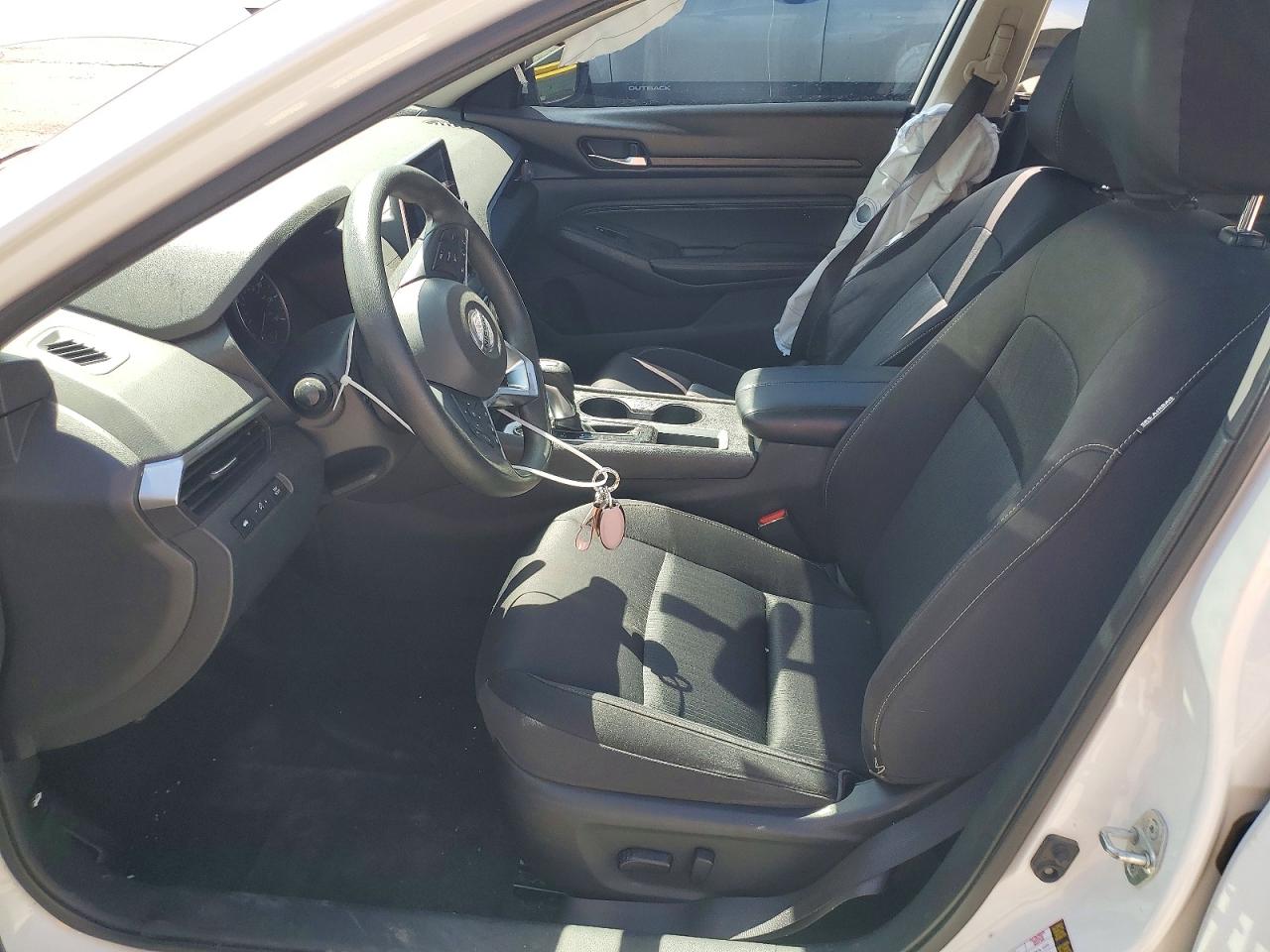 Nissan Altima S