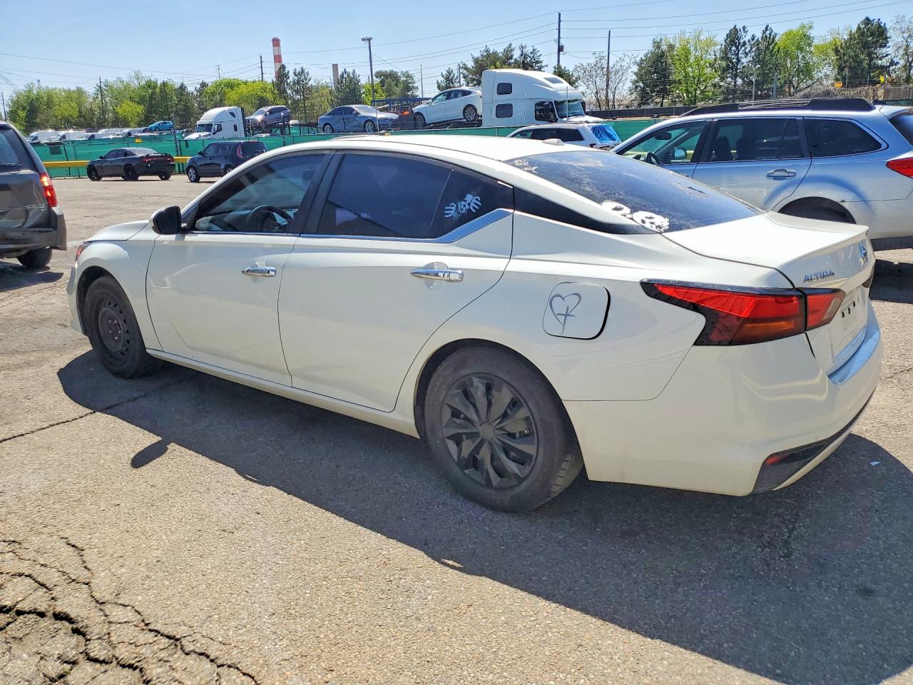 Nissan Altima S