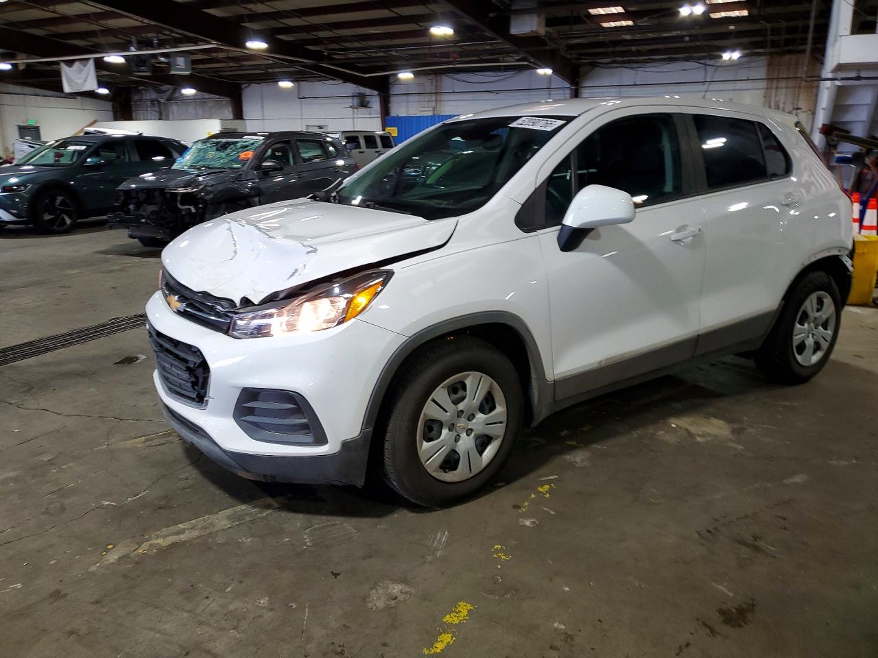 Salvage Chevrolet Trax Image