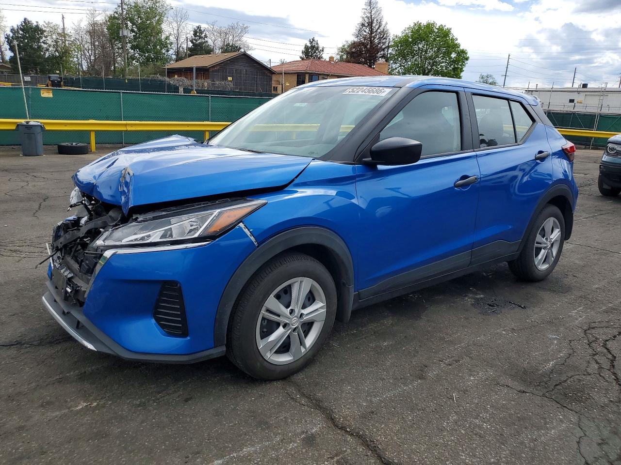 Salvage Nissan Kicks Image