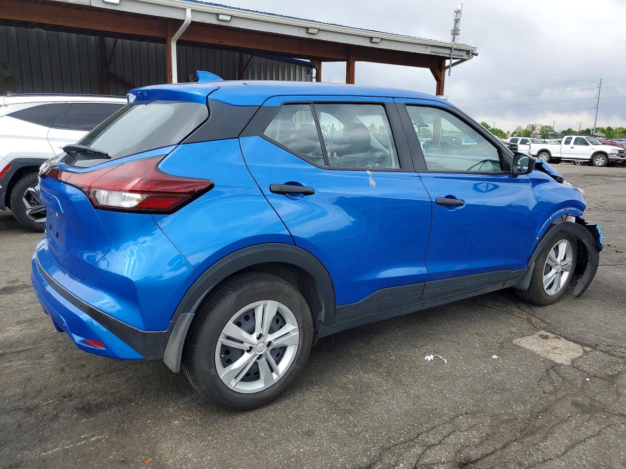 Nissan Kicks S