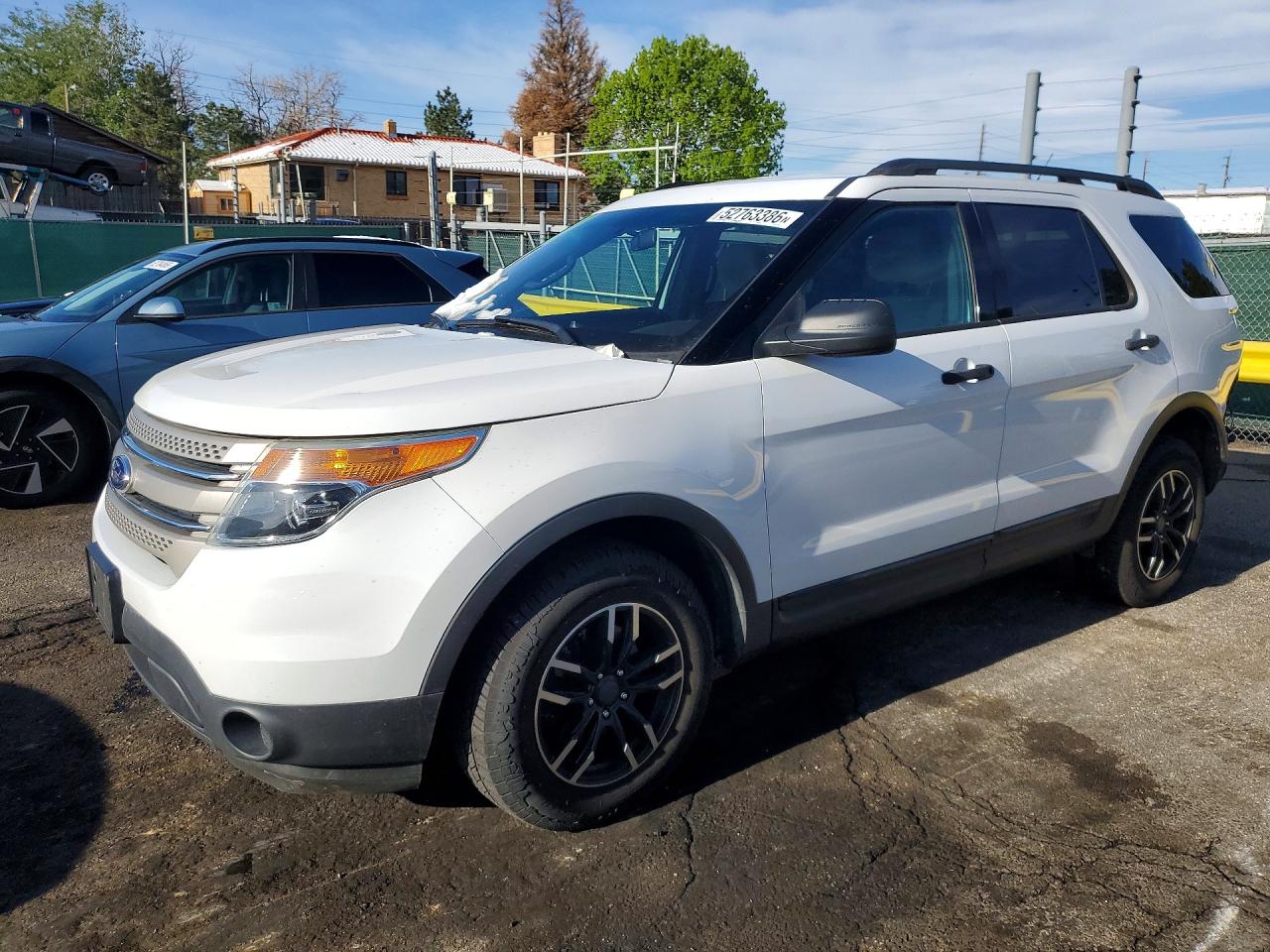 Salvage Ford Explorer Image