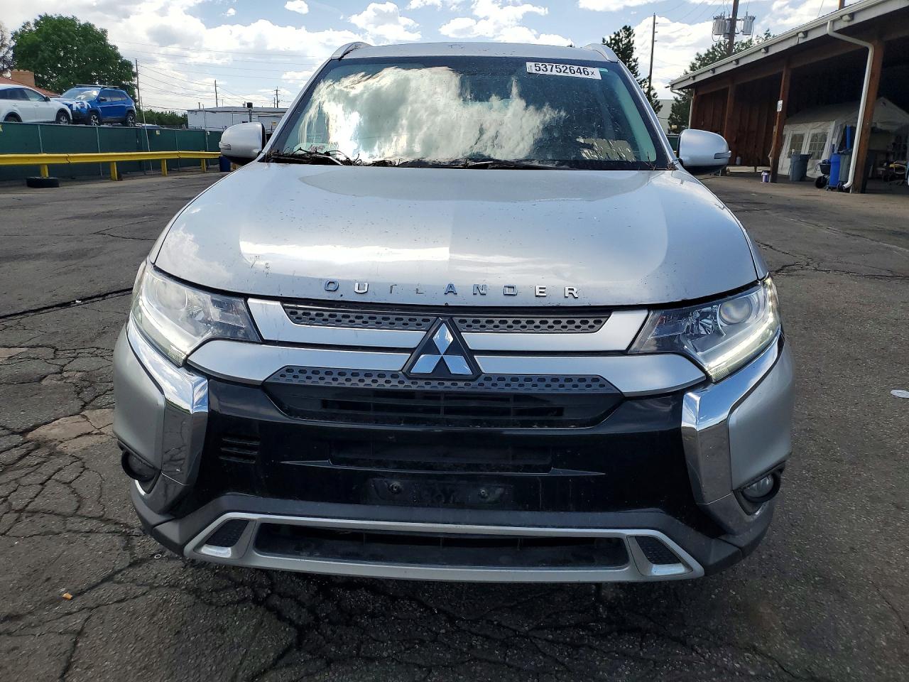Mitsubishi Outlander Se