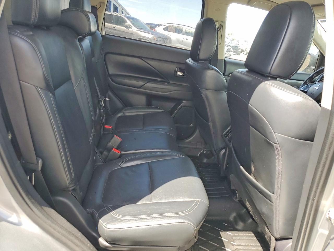Mitsubishi Outlander Se