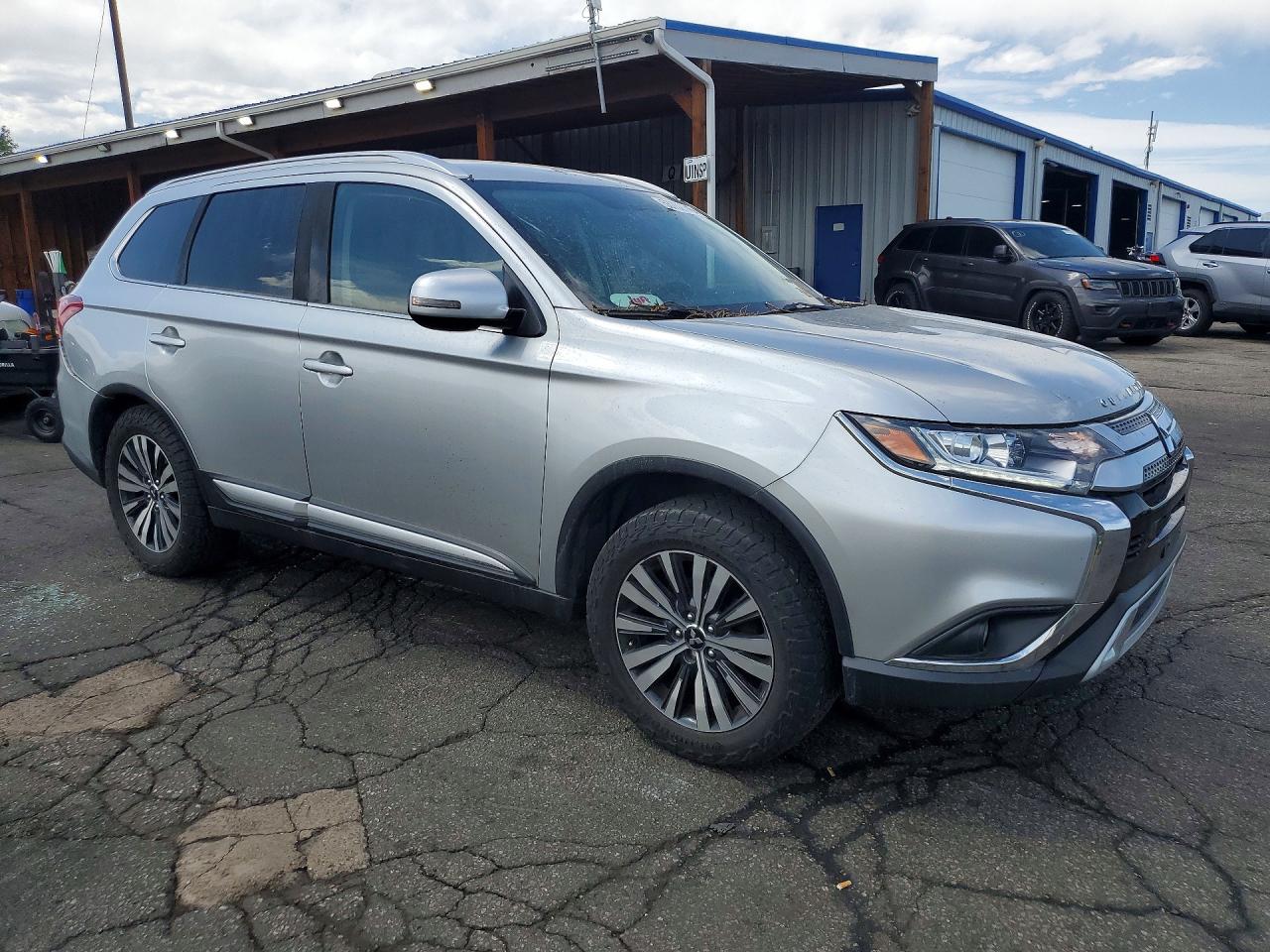 Mitsubishi Outlander Se