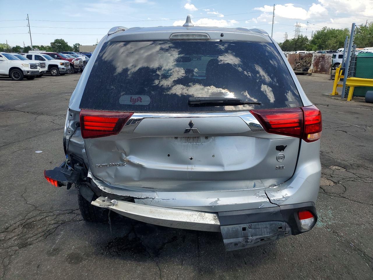 Mitsubishi Outlander Se