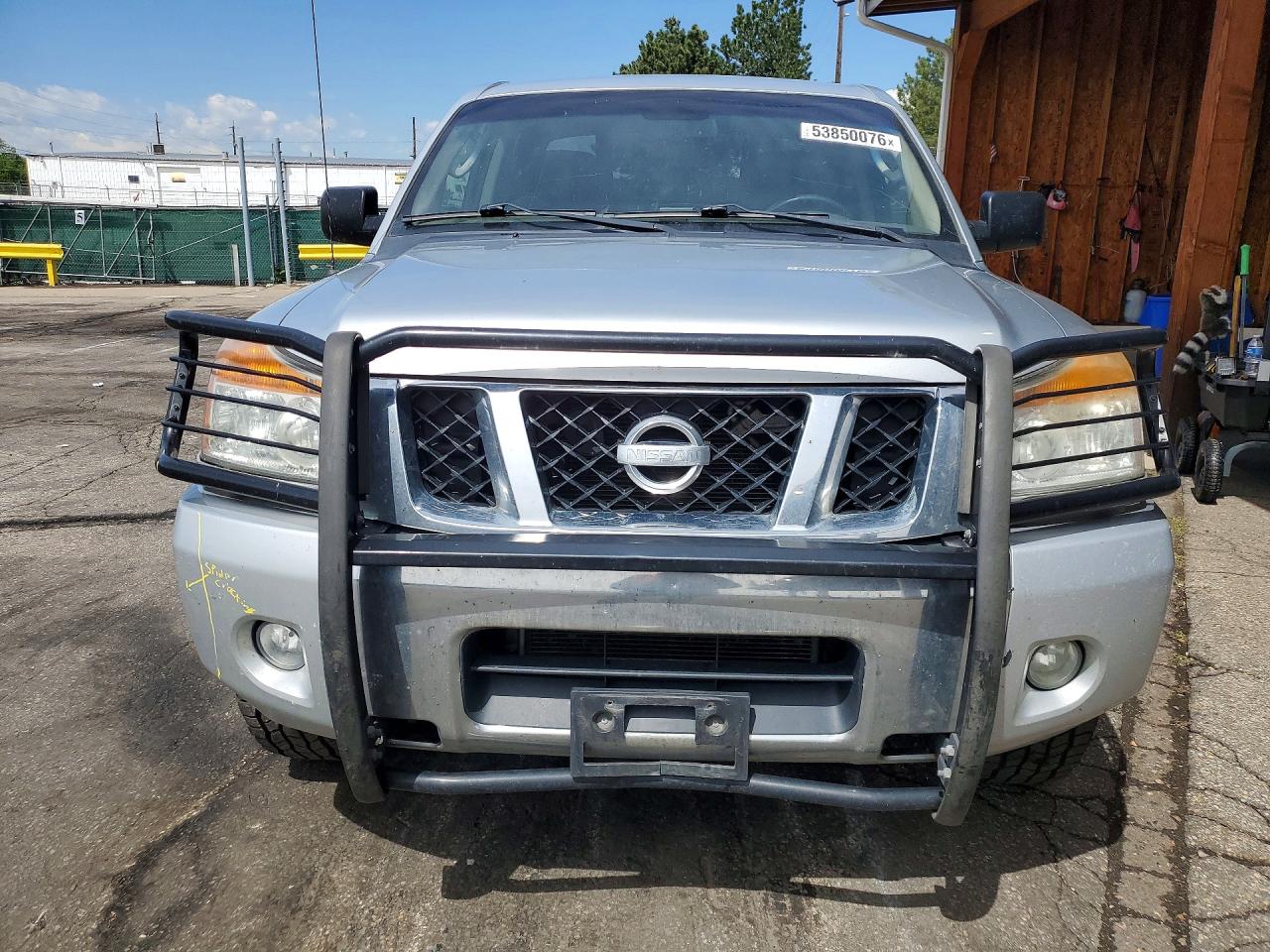 Nissan Titan Se